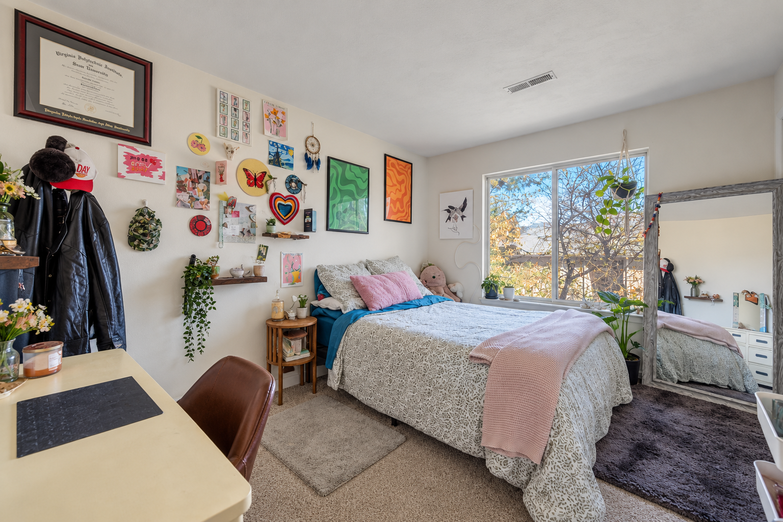 Interior - Bedroom