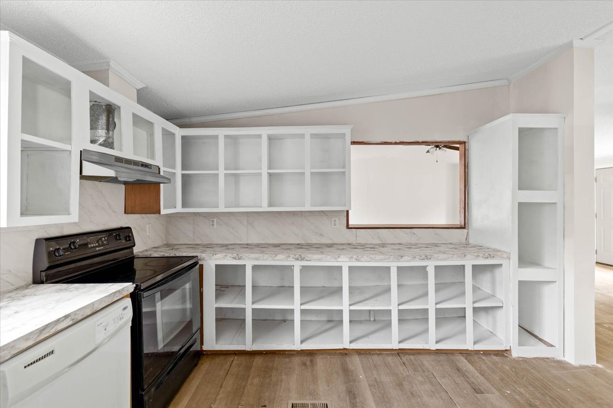Interior - Primary Bath