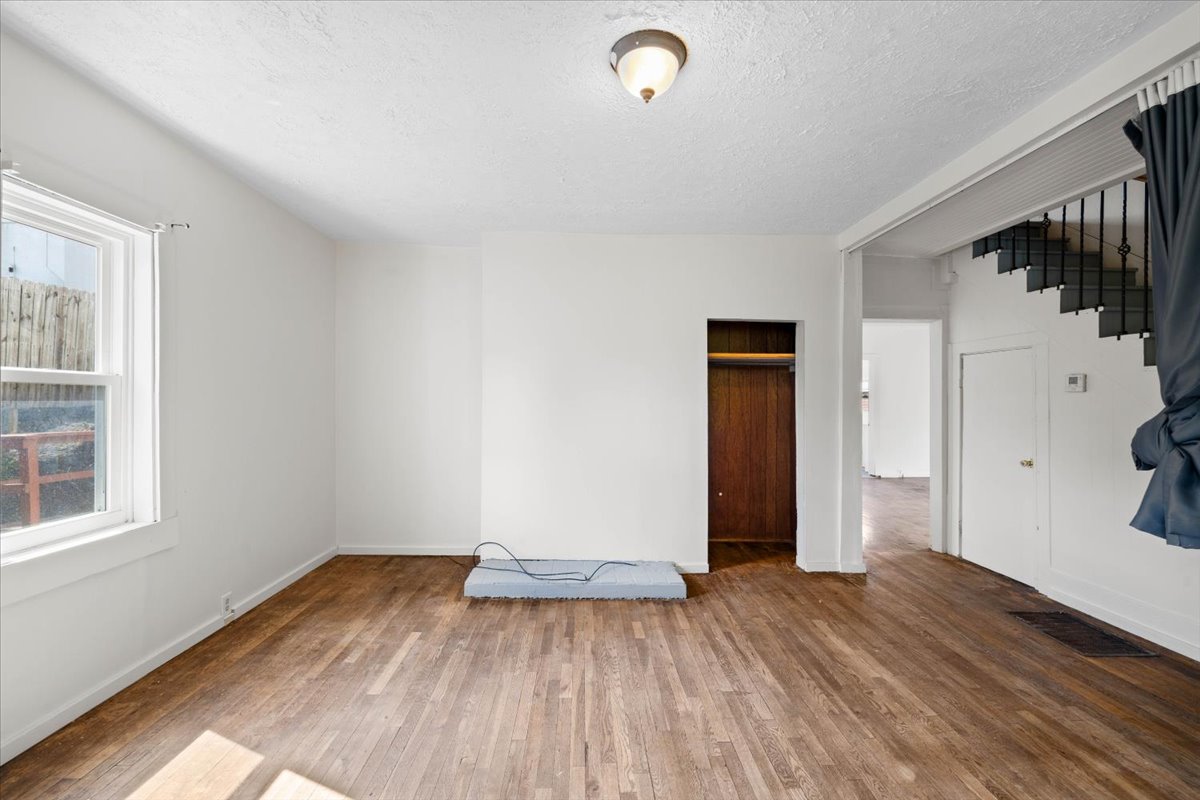 Interior - Room
