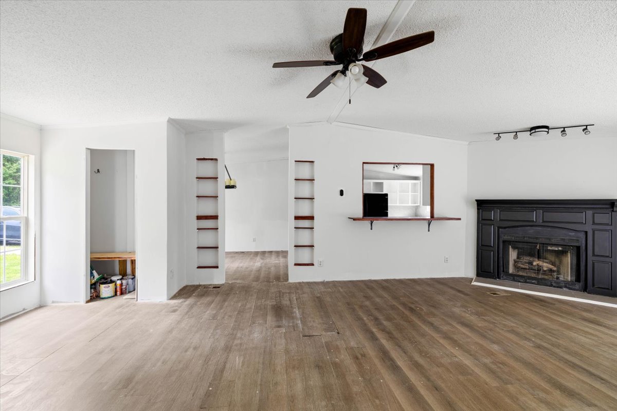 Interior - Room