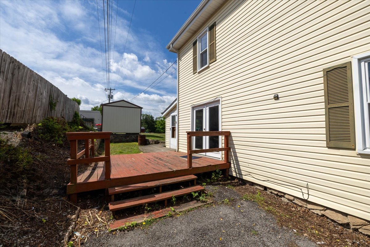 Exterior - Front