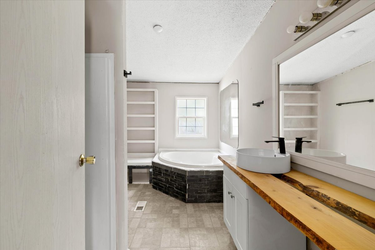 Interior - Bedroom