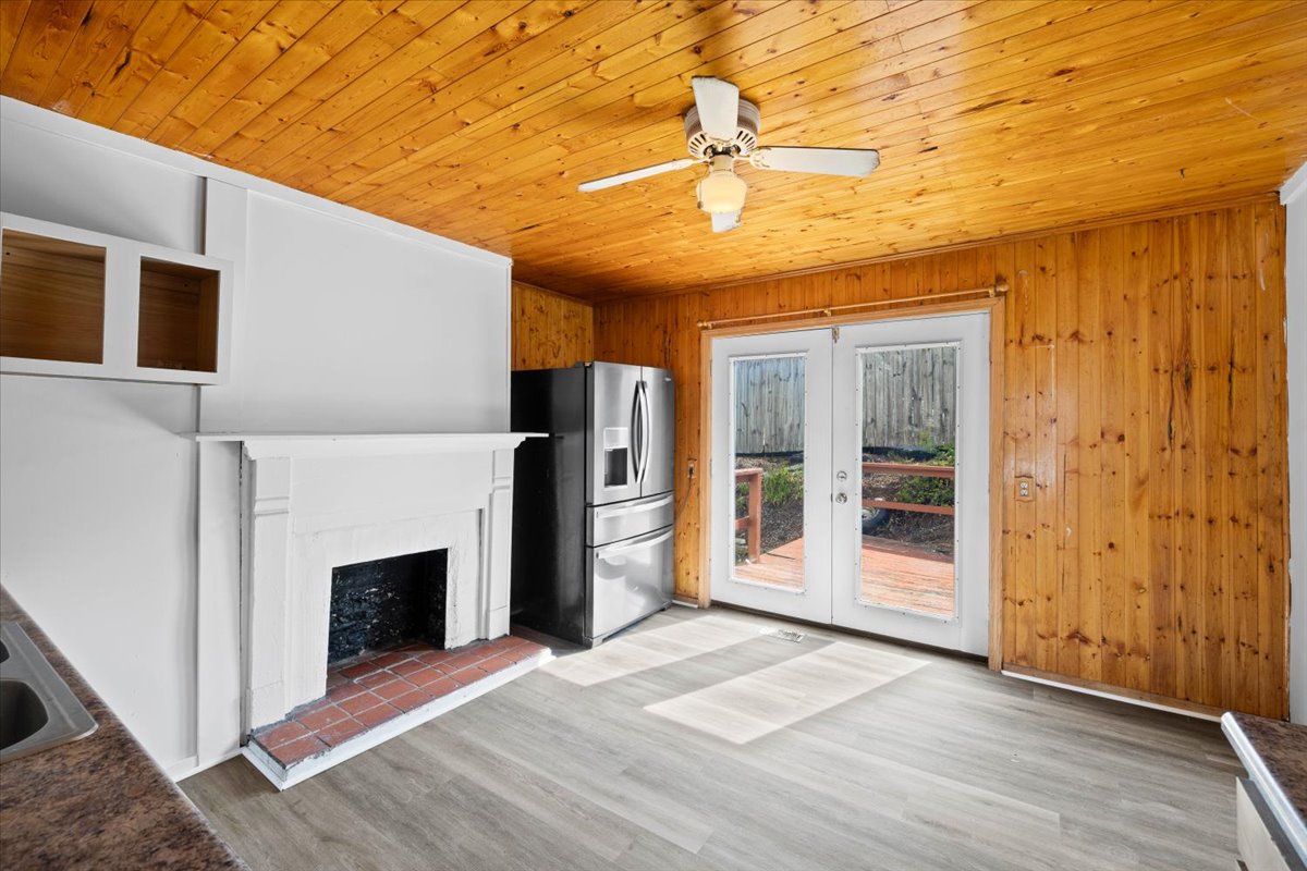 Interior - Bedroom