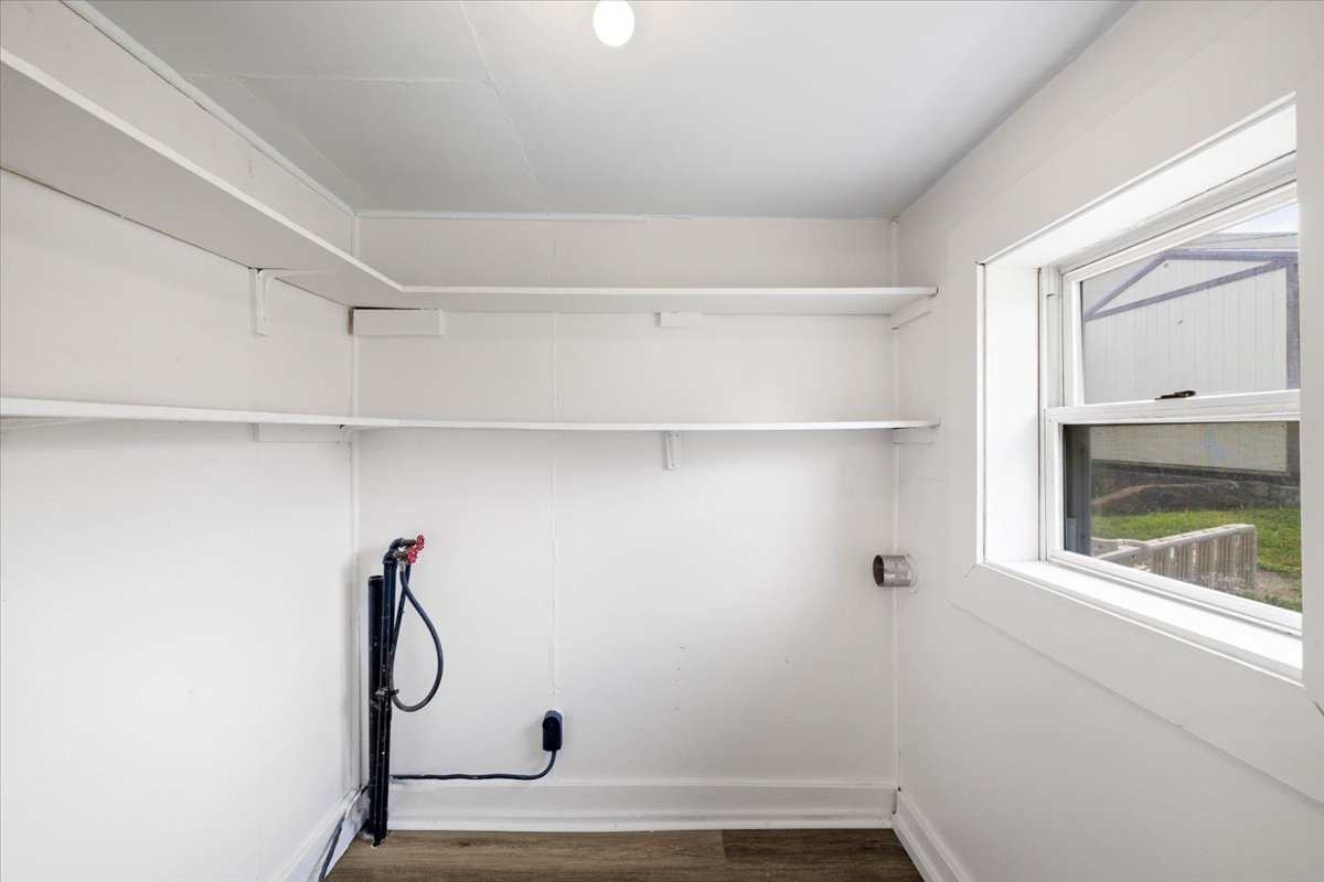 Interior - Entry